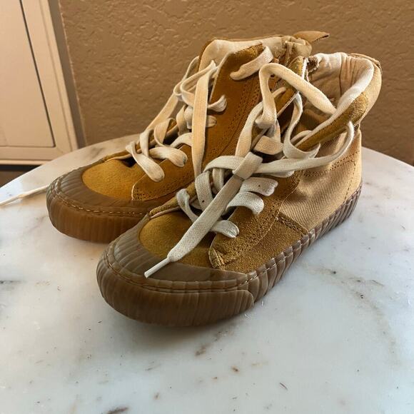Zara Boy’s High Top Sneaker Zip Mustard Yellow Canvas 32 EUR 1 US - Picture 1 of 5